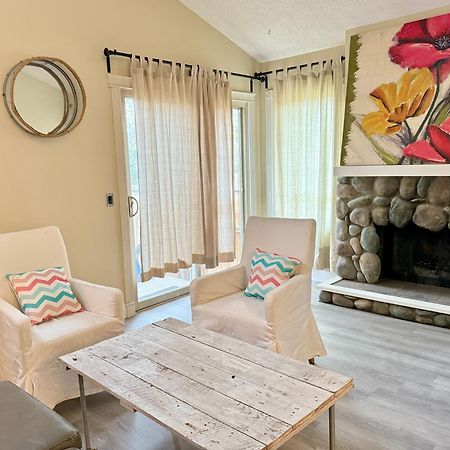 Gorgeous House&30 Second Bus Station Close C-Train& Free Parking YYC Exterior foto