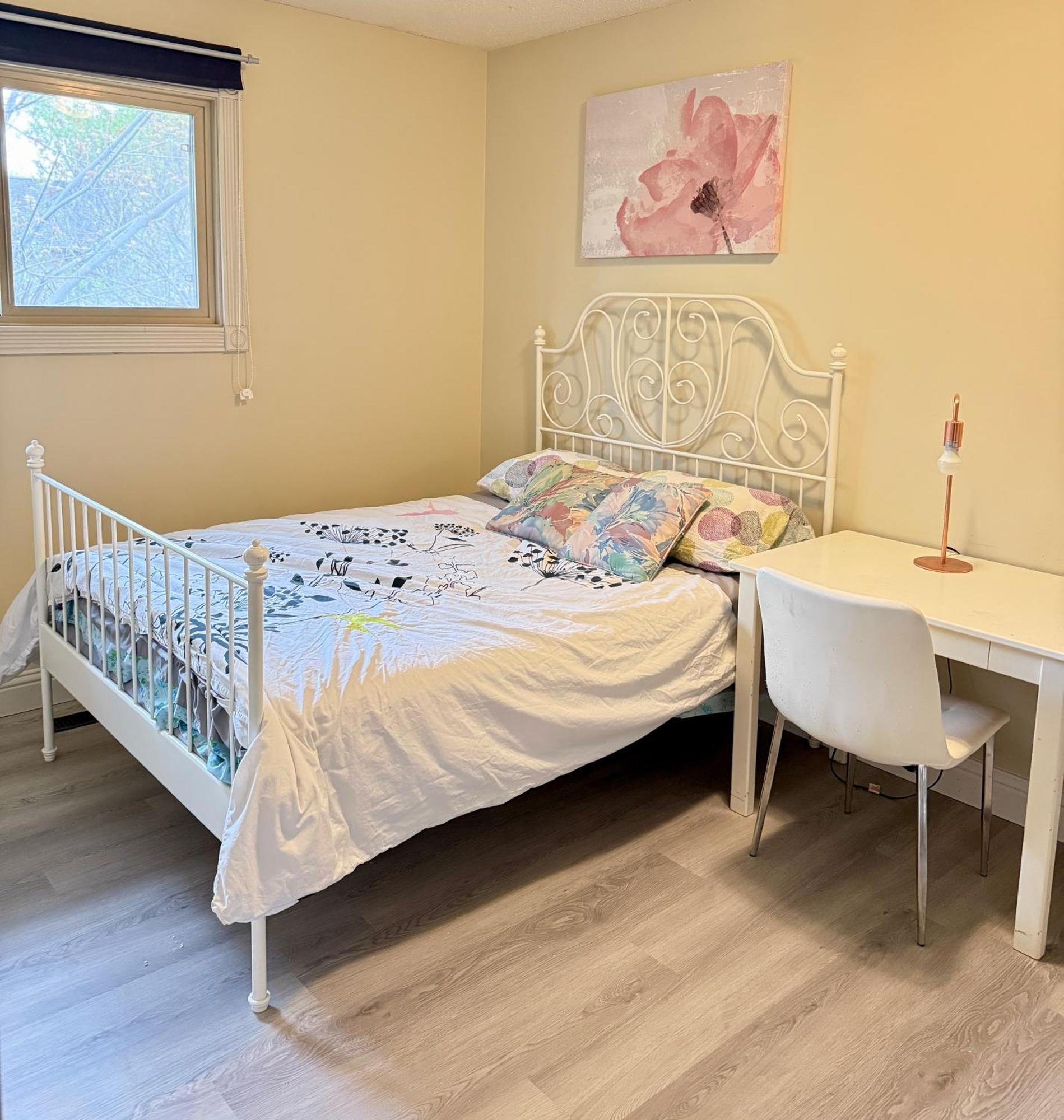 Gorgeous House&30 Second Bus Station Close C-Train& Free Parking YYC Exterior foto